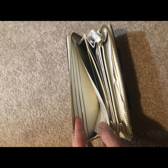 Authentic Kate Spade handbag w/brand new wallet - Picture 8 of 8